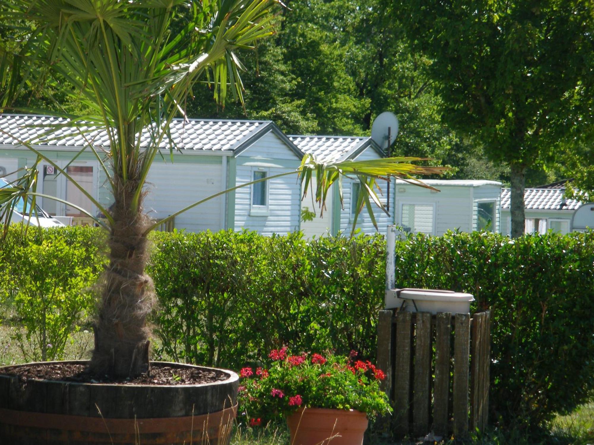 Camping Du Pontis Verteillac Eksteriør bilde